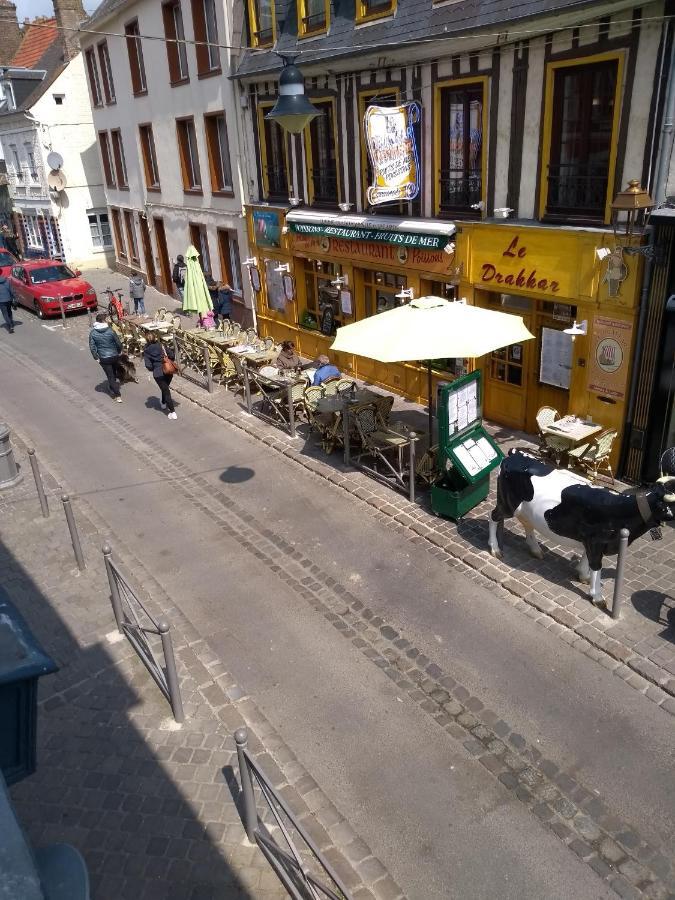Au Petit Bonheur Apartment Сен-Валери-сюр-Сом Екстериор снимка
